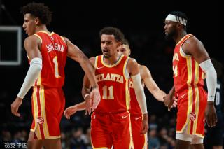 并且通过与 并且通过与