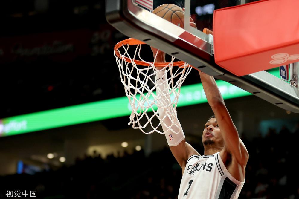 前锋线上的 前锋线上的